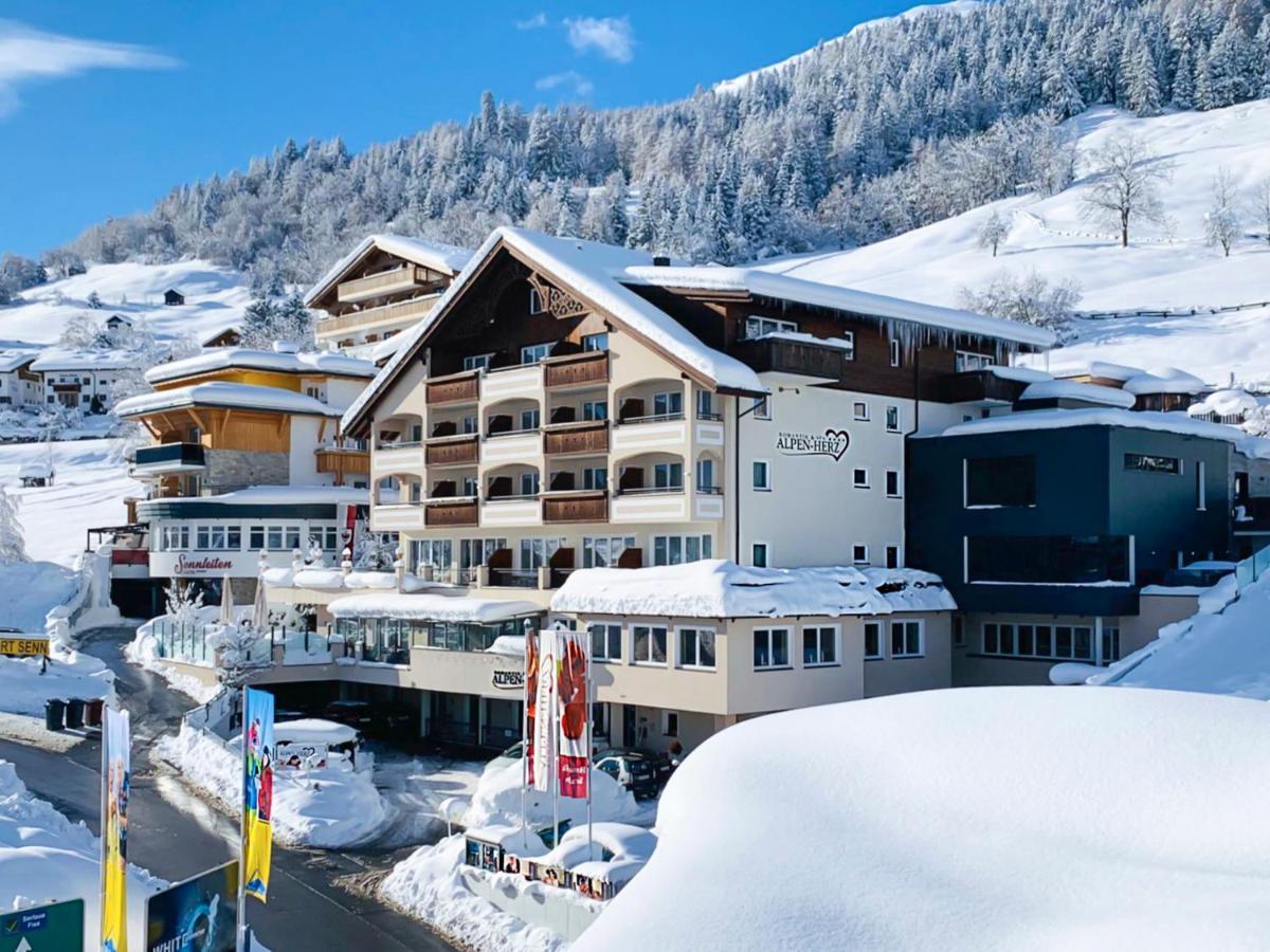 Alpen-Herz Romantik & Spa - Adults Only Ladis Εξωτερικό φωτογραφία