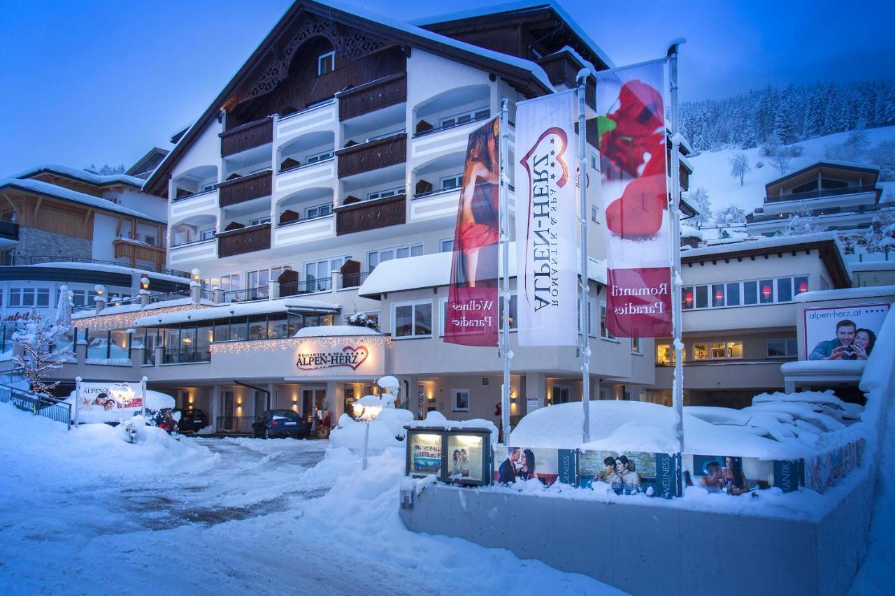 Alpen-Herz Romantik & Spa - Adults Only Ladis Εξωτερικό φωτογραφία
